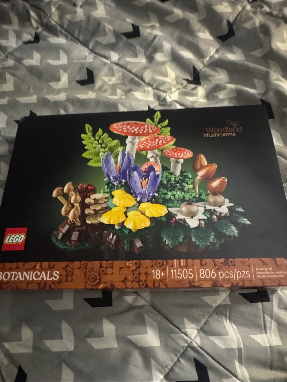 LEGO Botanicals Woodlands Mushrooms 11505 Building Set